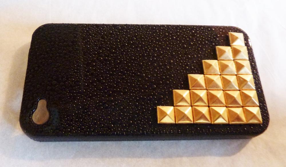 Rain Drop Black Cover With Gold Studded Iphone 4 Case